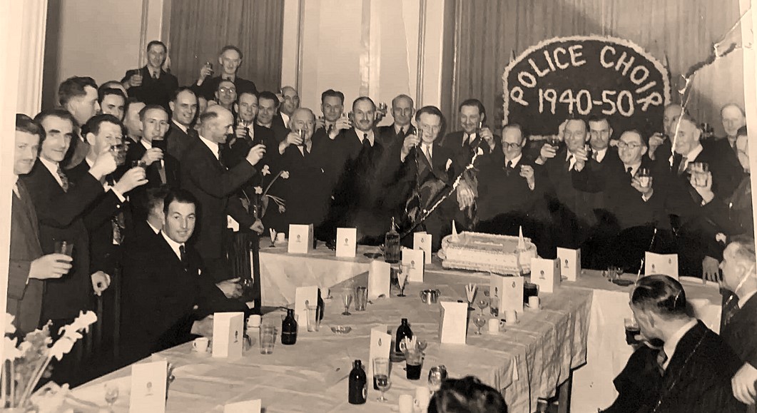 portsmouth police choir 40-50-1